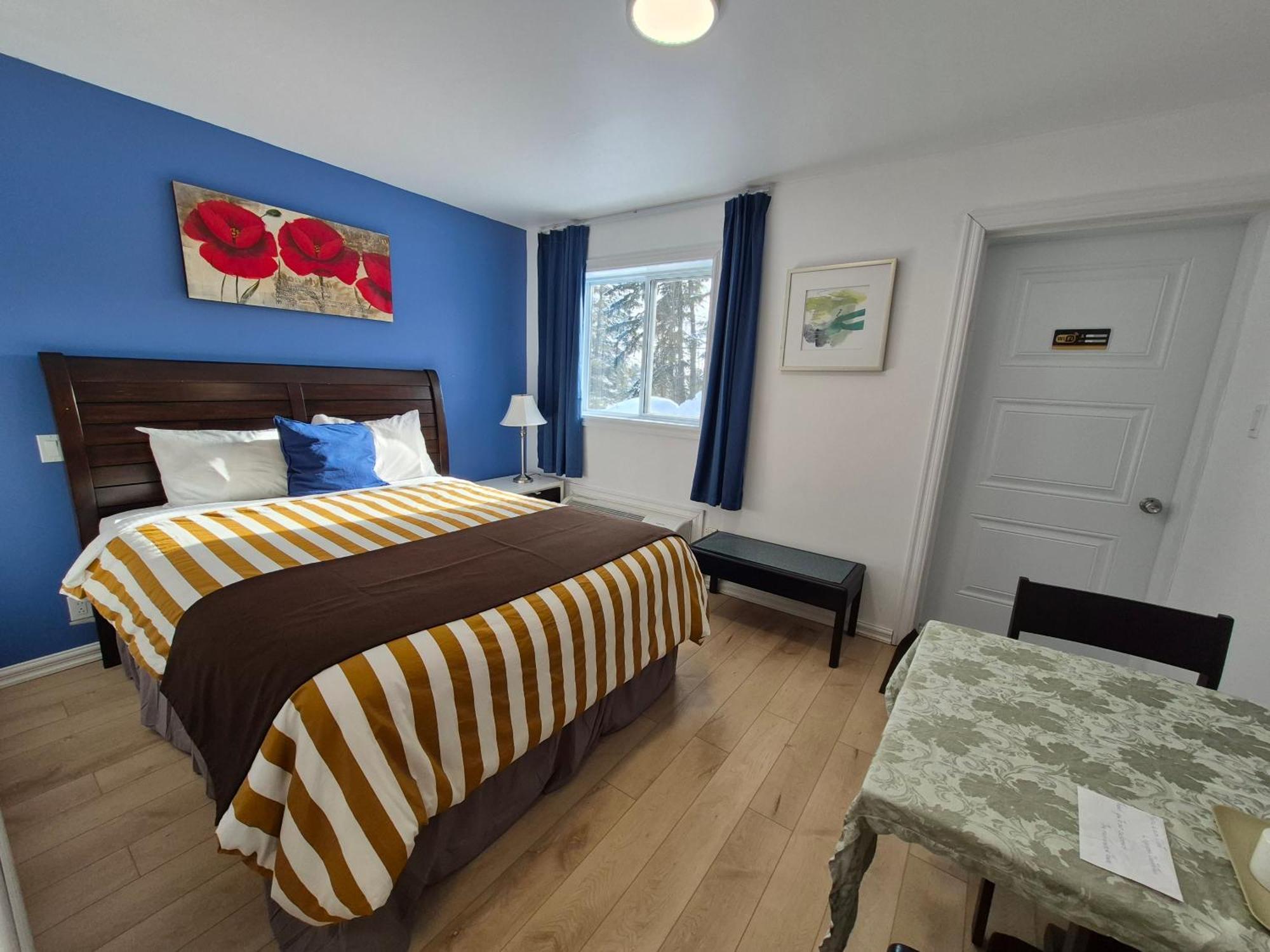 Motel Le Radisson De Val-David Kültér fotó